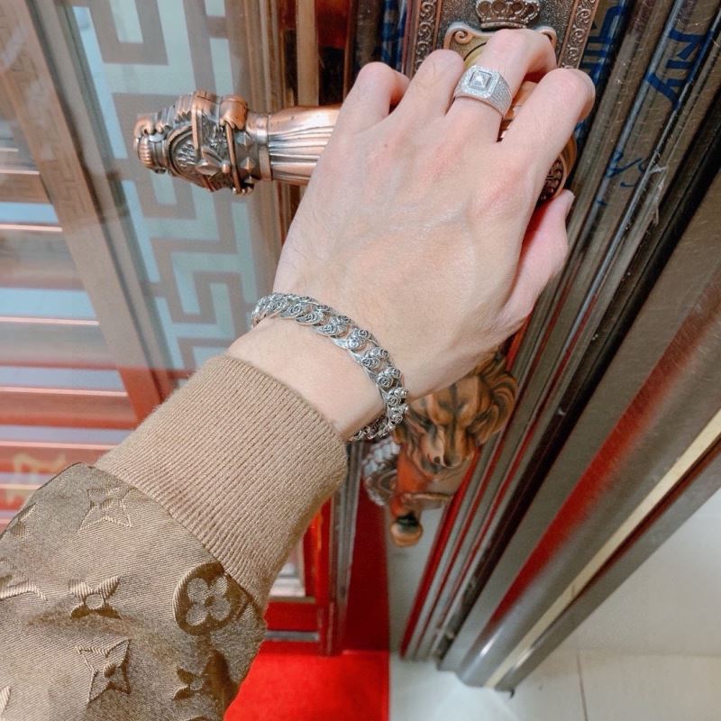Gvc*1 bracelets